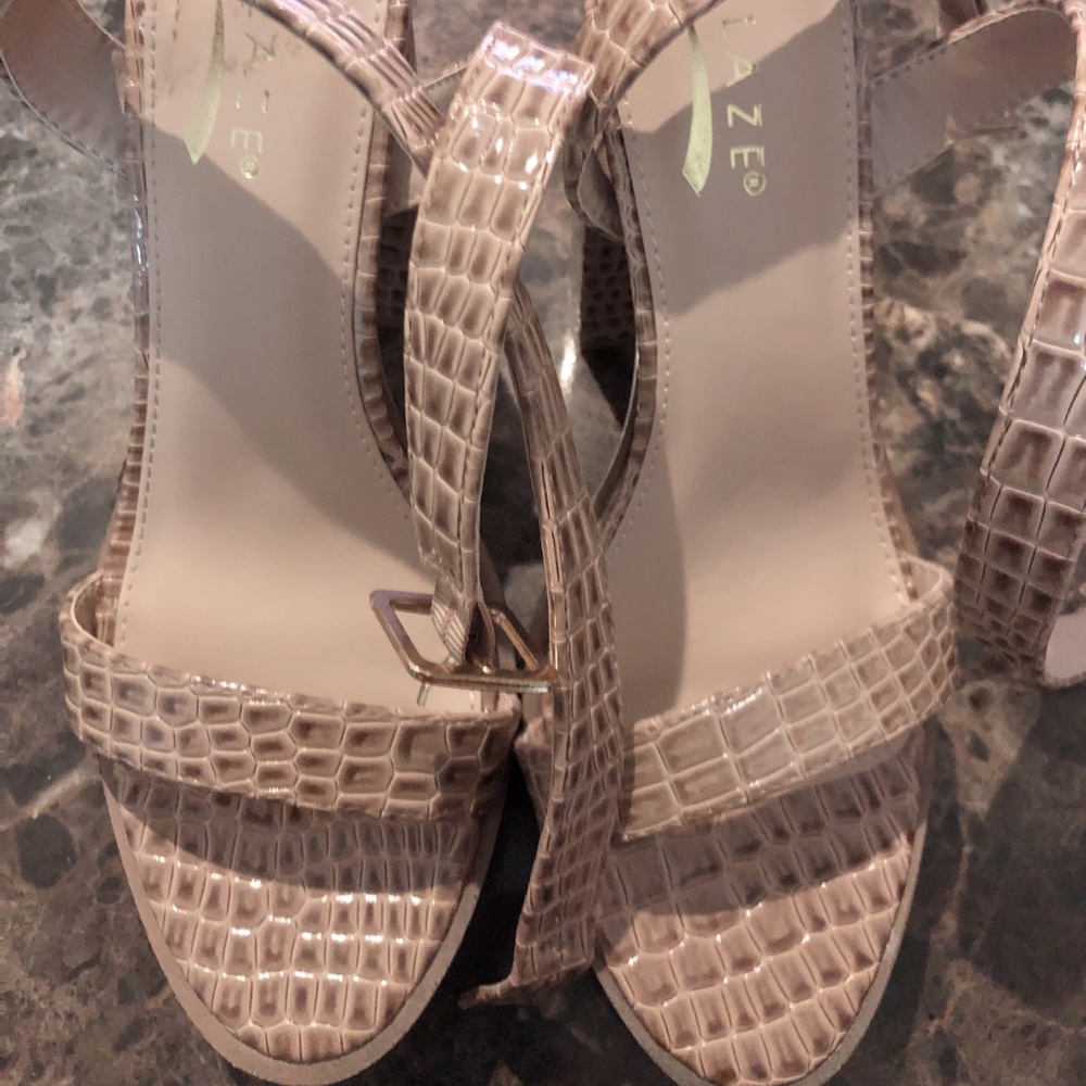 Exotic heels